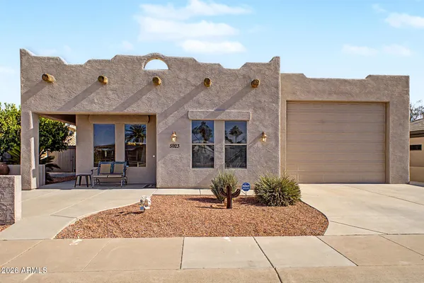 Property Slideshow image 2 of 32 | 5923 e kenwood st, Mesa, AZ, 85215