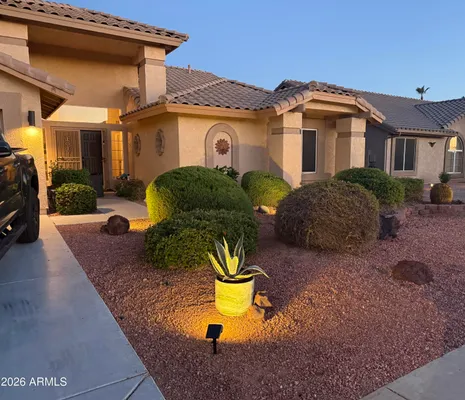 Property Slideshow image 3 of 45 | 9039 w utopia rd, Peoria, AZ, 85382