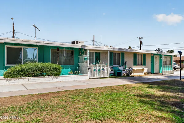 Property Slideshow image 3 of 49 | 10432 w oakmont dr, Sun City, AZ, 85351