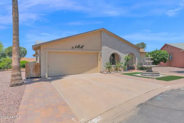 Property Slideshow image 2 of 24 | 1014 s 80th st, Mesa, AZ, 85208