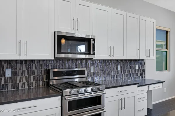 Property Slideshow image 3 of 51 | 41725 w harvest moon dr, Maricopa, AZ, 85138