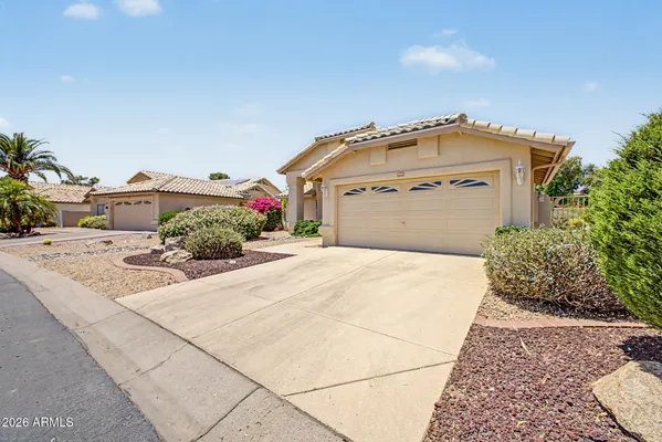 Property Slideshow image 3 of 35 | 17560 n rainbow cir, Surprise, AZ, 85374