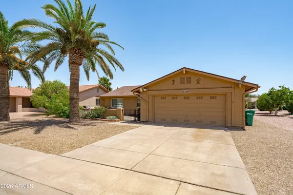 Property Slideshow image 3 of 28 | 1009 leisure world -- --, Mesa, AZ, 85206