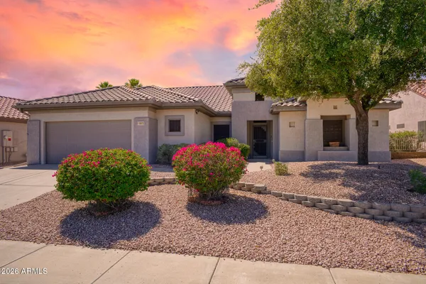 Property Slideshow image 3 of 36 | 15872 w laurel canyon ct, Surprise, AZ, 85374