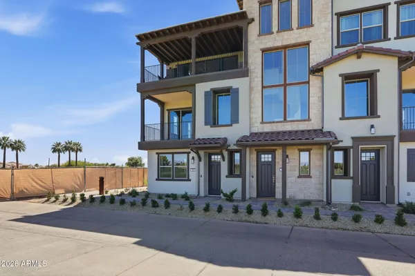 Property Slideshow image 2 of 28 | 808 e san marino dr, Queen Creek, AZ, 85140
