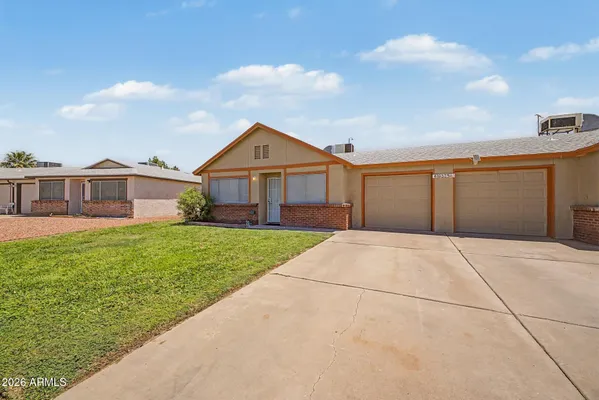 Property Slideshow image 2 of 36 | 10325 n 95th dr b, Peoria, AZ, 85345