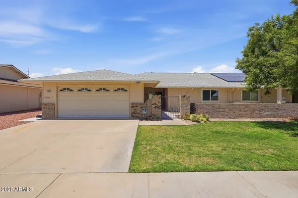 Property Slideshow image 2 of 29 | 10548 w campana dr, Sun City, AZ, 85351