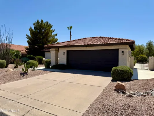Property Slideshow image 3 of 42 | 26220 s glenburn dr, Sun Lakes, AZ, 85248