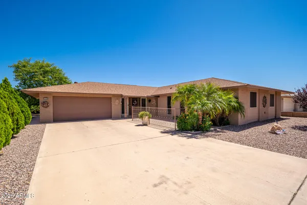 Property Slideshow image 2 of 70 | 10506 w edgewood dr, Sun City, AZ, 85351