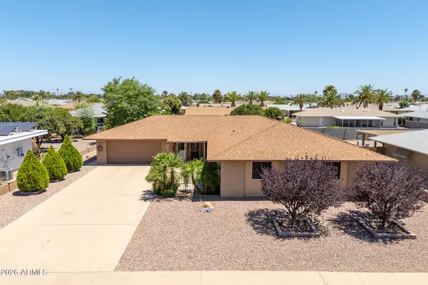 Property Slideshow image 3 of 70 | 10506 w edgewood dr, Sun City, AZ, 85351