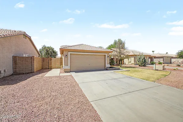 Property Slideshow image 3 of 29 | 14421 w marcus dr, Surprise, AZ, 85374