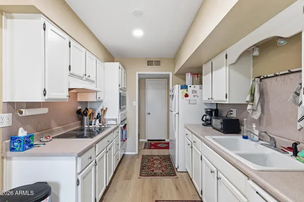Property Slideshow image 3 of 43 | 12482 n augusta dr, Sun City, AZ, 85351