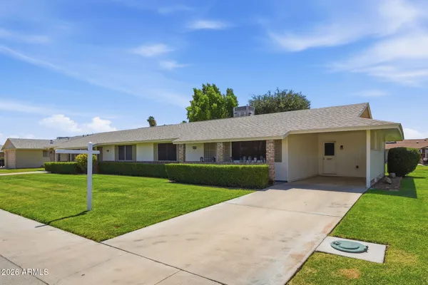 Property Slideshow image 2 of 29 | 10411 w prairie hills cir 22, Sun City, AZ, 85351