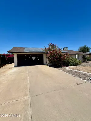 Property Slideshow image 3 of 21 | 11802 n hacienda dr, Sun City, AZ, 85351