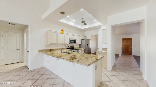 Property Slideshow image 3 of 24 | 10881 w oraibi dr, Peoria, AZ, 85373