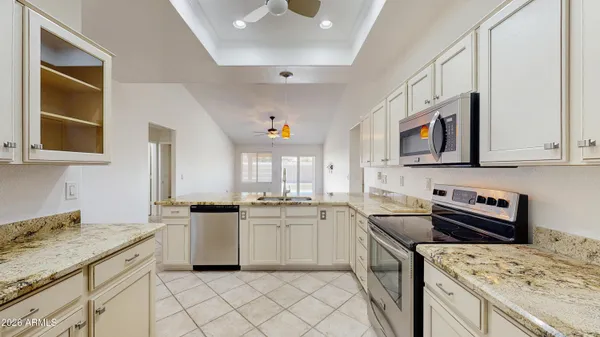 Property Slideshow image 2 of 24 | 10881 w oraibi dr, Peoria, AZ, 85373