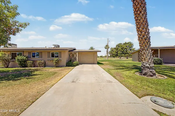 Property Slideshow image 3 of 39 | 11016 n coggins dr, Sun City, AZ, 85351