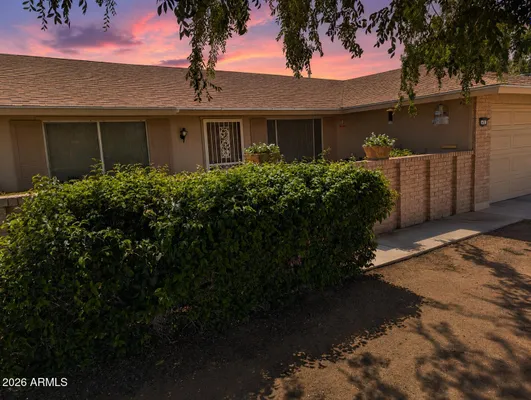 Property Slideshow image 2 of 25 | 10311 w prairie hills cir, Sun City, AZ, 85351