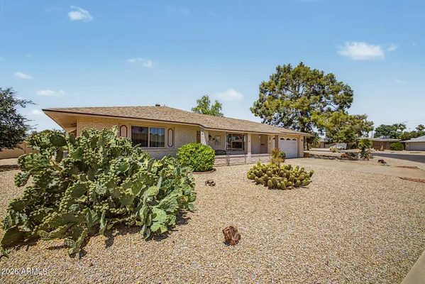 Property Slideshow image 2 of 35 | 16840 n pine valley dr, Sun City, AZ, 85351