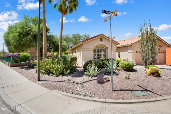Property Slideshow image 3 of 35 | 17621 w browning dr, Surprise, AZ, 85374