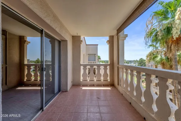 Property Slideshow image 3 of 33 | 7830 e camelback rd 706, Scottsdale, AZ, 85251
