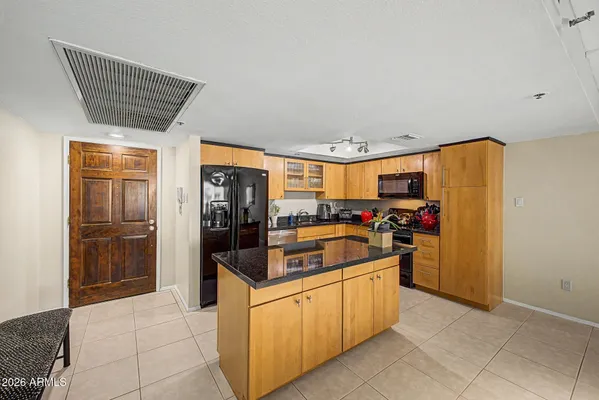 Property Slideshow image 3 of 31 | 7860 e camelback rd 309, Scottsdale, AZ, 85251