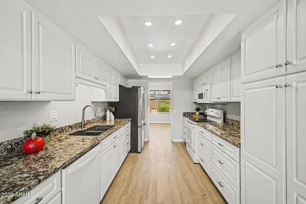 Property Slideshow image 3 of 39 | 9426 w newport dr, Sun City, AZ, 85351