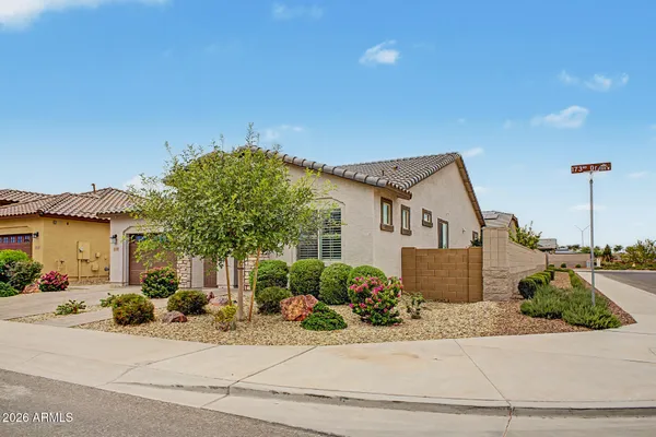 Property Slideshow image 3 of 42 | 25188 n 173rd dr, Surprise, AZ, 85387
