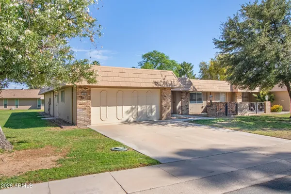 Property Slideshow image 2 of 26 | 9801 w pleasant valley rd, Sun City, AZ, 85351