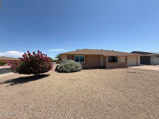 Property Slideshow image 2 of 39 | 9858 w silverbell dr, Sun City, AZ, 85351