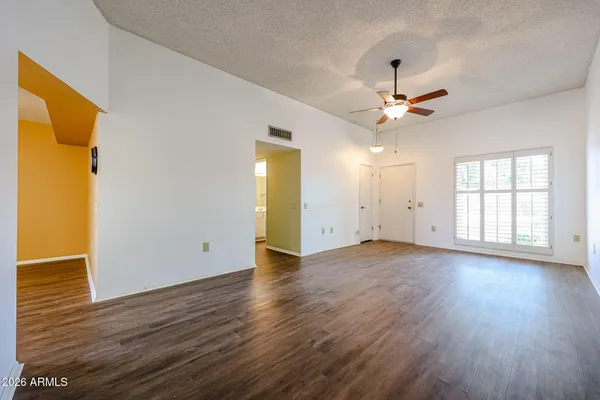 Property Slideshow image 2 of 41 | 13071 n 100th dr, Sun City, AZ, 85351