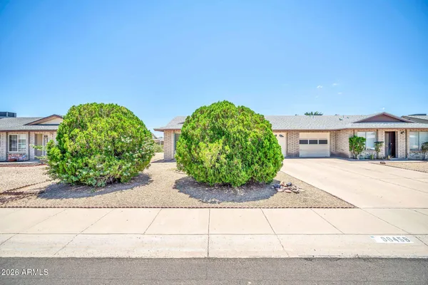 Property Slideshow image 3 of 35 | 9645 w mountain view rd b, Peoria, AZ, 85345