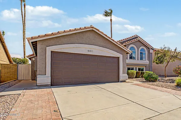 Property Slideshow image 2 of 28 | 4411 e ute st, Phoenix, AZ, 85044