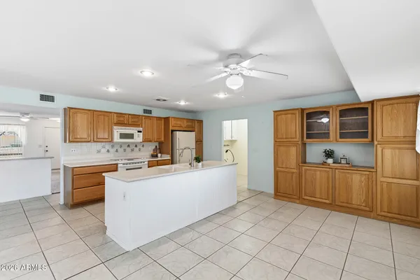 Property Slideshow image 2 of 49 | 10339 w prairie hills cir, Sun City, AZ, 85351