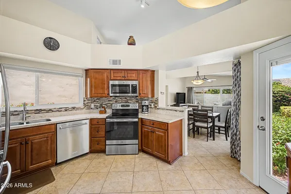 Property Slideshow image 3 of 31 | 14486 w zuni trl, Surprise, AZ, 85374