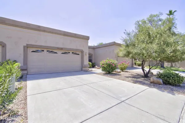 Property Slideshow image 3 of 43 | 19120 n 83rd ln, Peoria, AZ, 85382