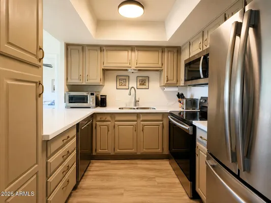 Property Slideshow image 3 of 17 | 10330 w thunderbird blvd c202, Sun City, AZ, 85351