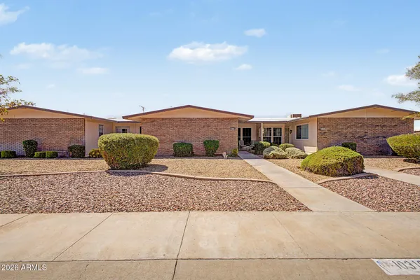 Property Slideshow image 2 of 32 | 10319 w ocotillo dr, Sun City, AZ, 85373