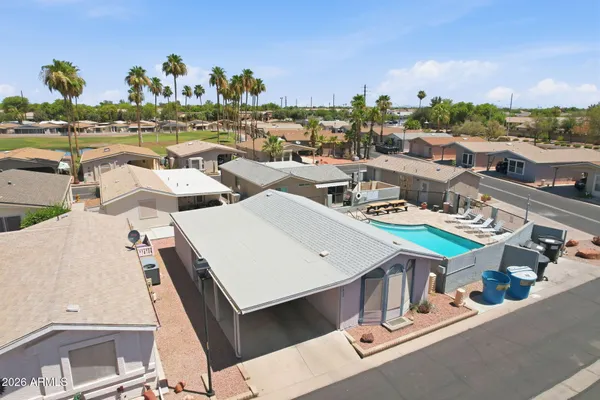 Property Slideshow image 2 of 18 | 1952 e bellerive dr, Chandler, AZ, 85249