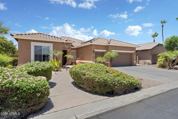 Property Slideshow image 2 of 41 | 3422 n 153rd ln, Goodyear, AZ, 85395