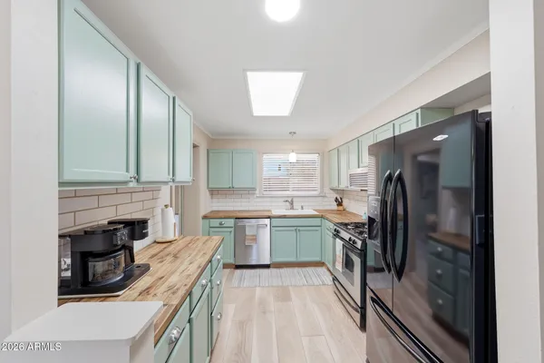 Property Slideshow image 3 of 40 | 12244 n saint andrew dr, Sun City, AZ, 85351