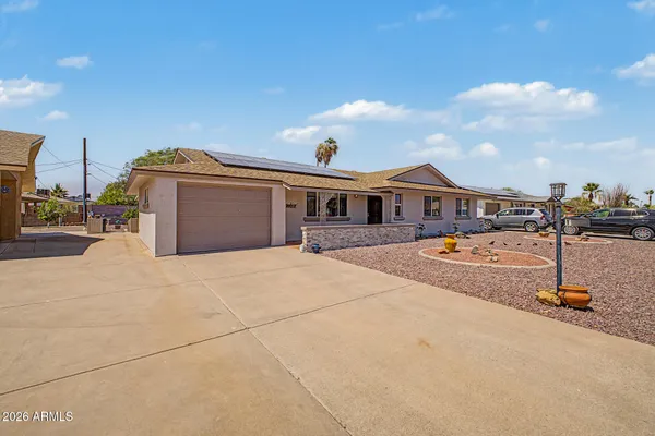 Property Slideshow image 2 of 22 | 11208 n 105th ave, Sun City, AZ, 85351