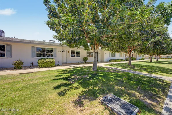Property Slideshow image 2 of 26 | 11149 w emerald dr, Sun City, AZ, 85351