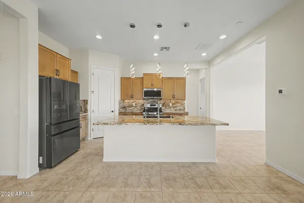 Property Slideshow image 3 of 19 | 17895 w brookwood dr, Goodyear, AZ, 85338