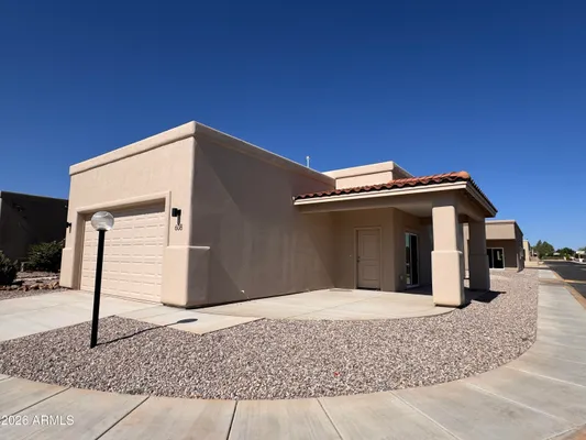 Property Slideshow image 2 of 22 | 608 s clubhouse ln, Sierra Vista, AZ, 85635