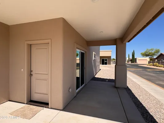 Property Slideshow image 3 of 22 | 608 s clubhouse ln, Sierra Vista, AZ, 85635