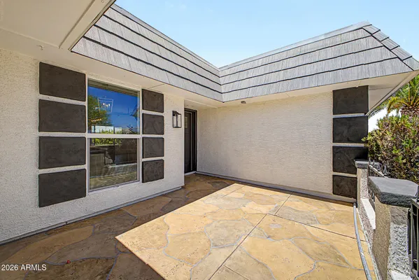 Property Slideshow image 2 of 34 | 9337 w hidden valley cir, Sun City, AZ, 85351