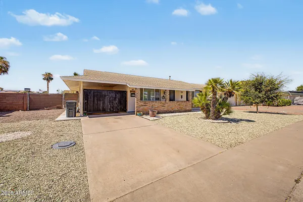 Property Slideshow image 2 of 30 | 10718 w el capitan cir, Sun City, AZ, 85351
