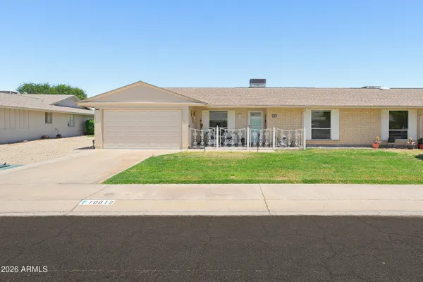 Property Slideshow image 2 of 68 | 10612 w el capitan cir, Sun City, AZ, 85351