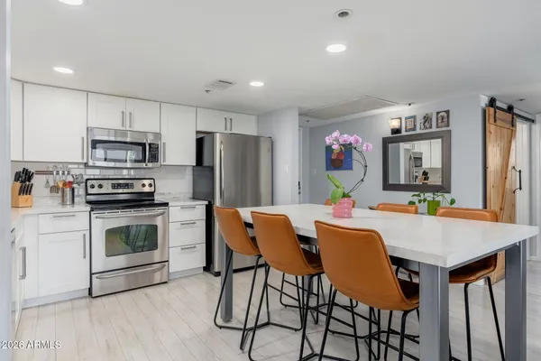 Property Slideshow image 2 of 99 | 7950 e camelback rd 704, Scottsdale, AZ, 85251